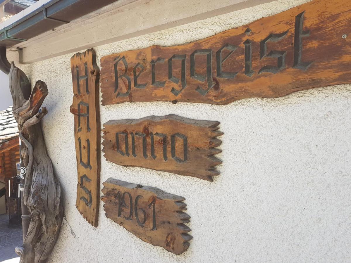 Self-Service Guesthouse Berggeist Саас-Фее Екстериор снимка